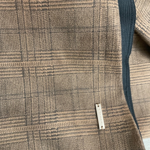 Pants - Picture 2 of 4